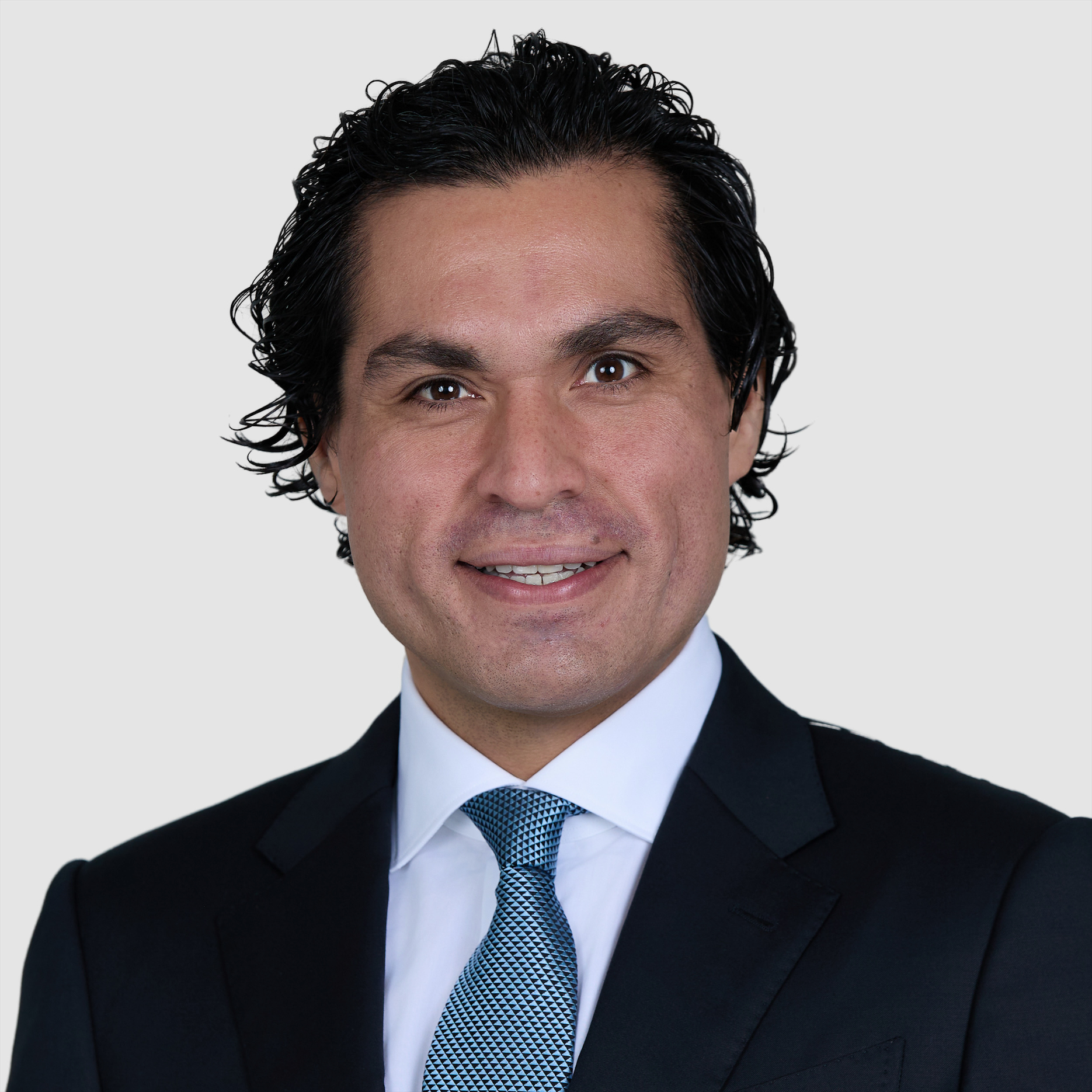 Headshot of Gianfranco Caprile Hernandez, FIU Doctor of Business Administration Cohort 9.17