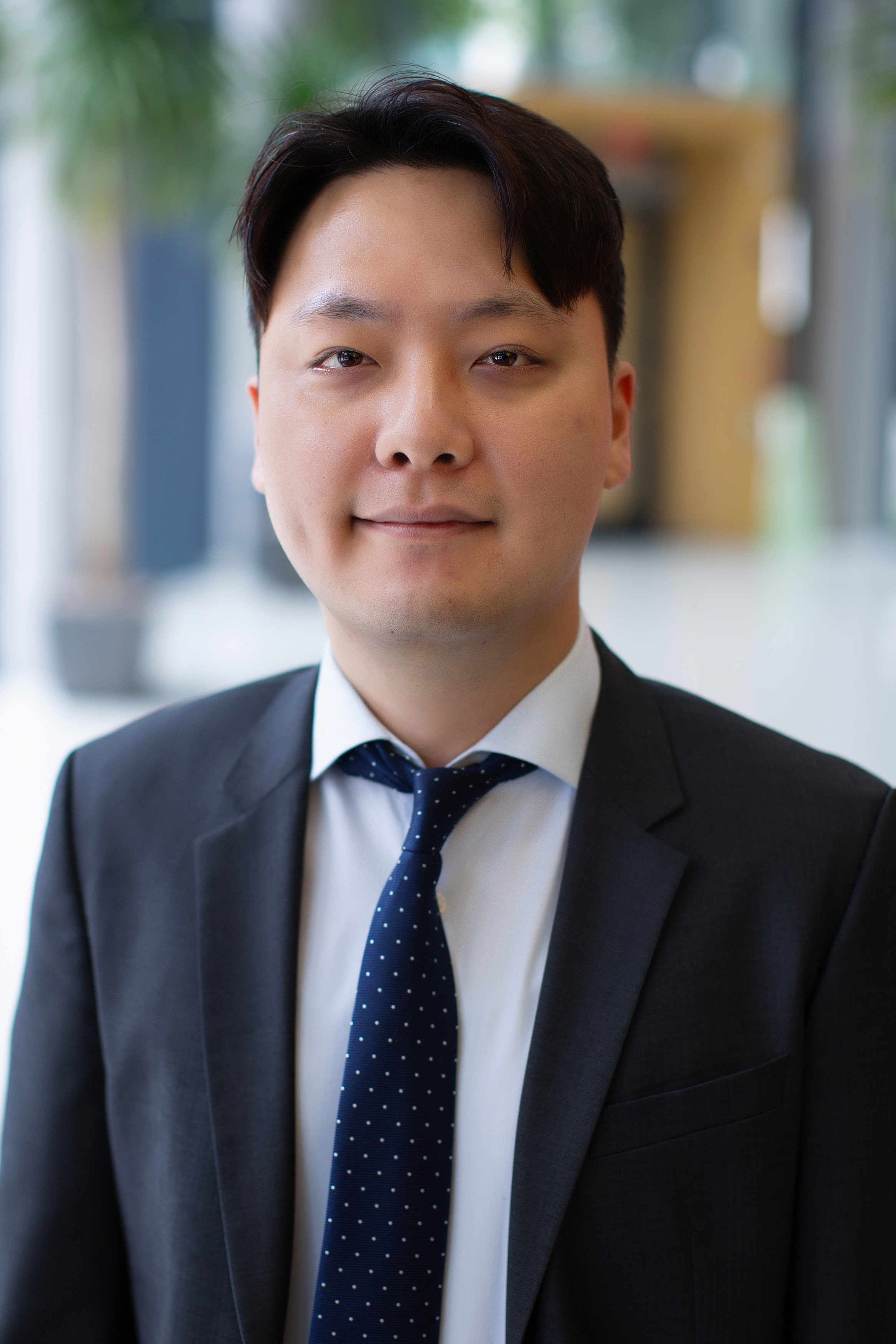 Jong Youl Lee